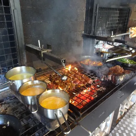 Chez Maman & Restaurant 호텔